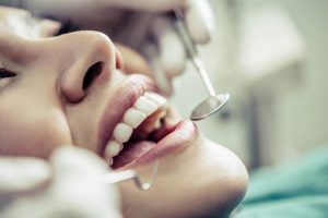 טיפול שיניים בגז צחוק למבוגרים במרפאה של ד"ר טל אליהו